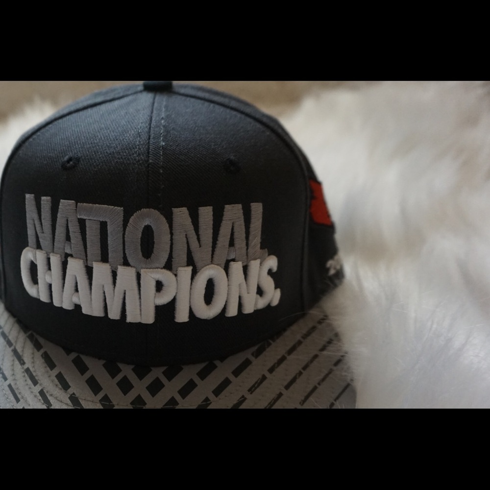 Louisville Cardinals Hat